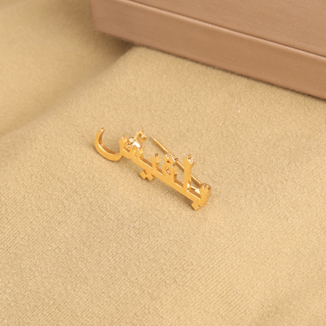 Customized Arabic Name Brooch  – Home Office Word recenzja i cena